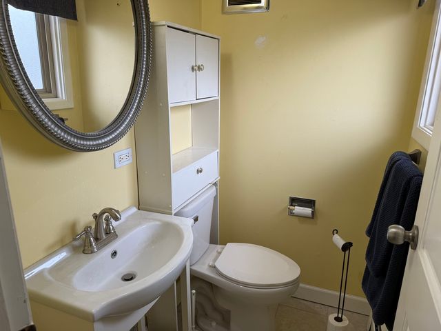 5725 Holmes Avenue 15, Clarendon Hills, IL 60514