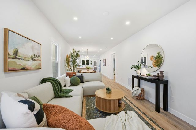 2740 76Th Ave, Oakland, CA 94605