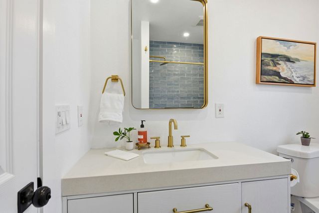 2740 76Th Ave, Oakland, CA 94605