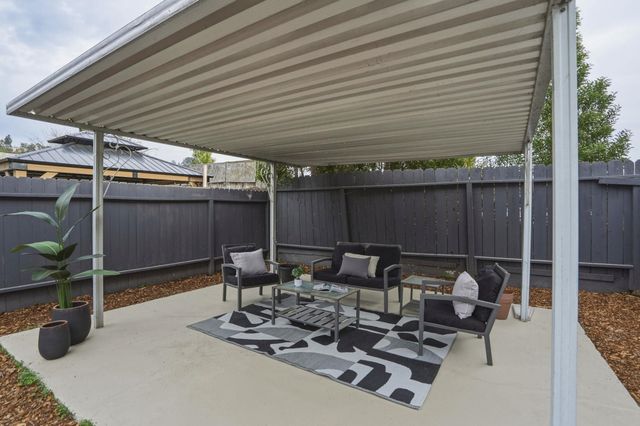 2740 76Th Ave, Oakland, CA 94605