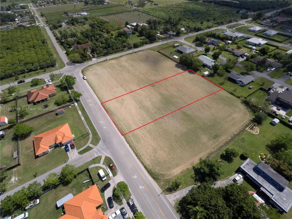 32020 SW 202 Ave, Homestead, FL 33030