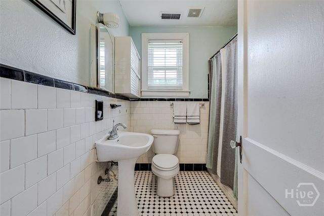722 E 40th Street, Savannah, GA 31401