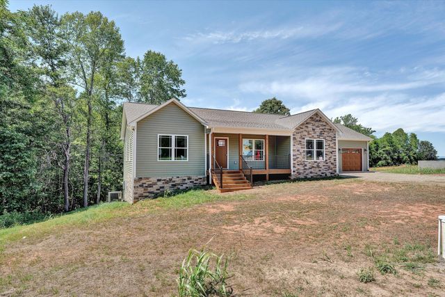 3727 Golden View RD, Glade Hill, VA 24092