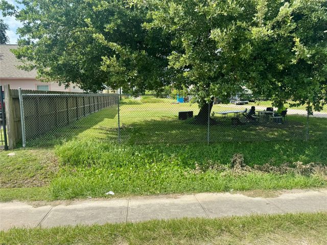 762 Junell Street, Houston, TX 77088