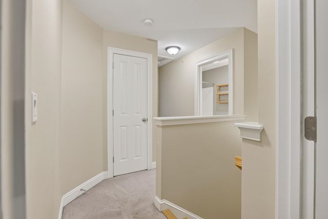 98 Riverwalk Way Unit 8E, Manchester, NH 03101
