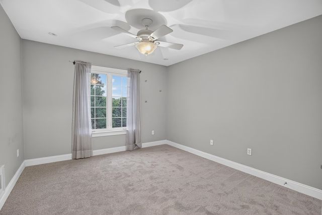 98 Riverwalk Way Unit 8E, Manchester, NH 03101