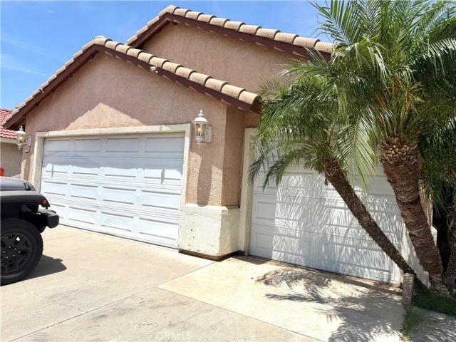 15184 Macadamia Court, Fontana, CA 92335