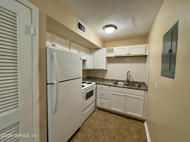 3212 HERSCHEL Street 7, Jacksonville, FL 32205