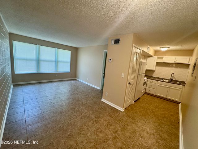 3212 HERSCHEL Street 7, Jacksonville, FL 32205