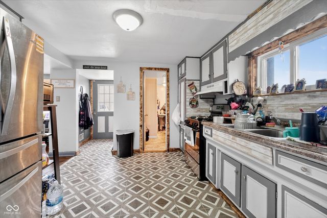 2484 E 360 N, Anderson, IN 46012