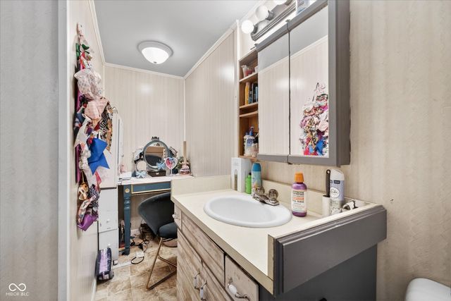 2484 E 360 N, Anderson, IN 46012