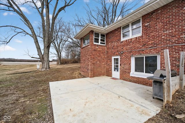 2484 E 360 N, Anderson, IN 46012