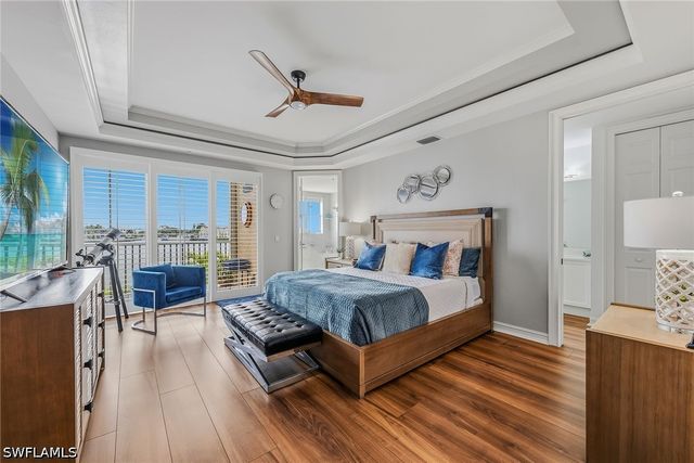 9566 Gulf Shore DR 201, Naples, FL 34108