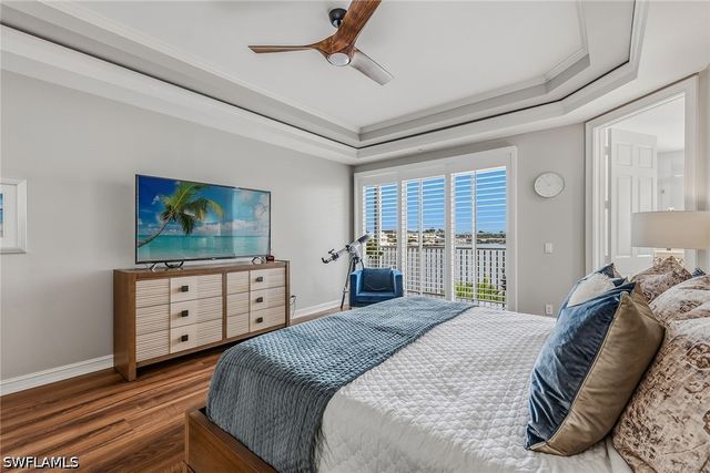 9566 Gulf Shore DR 201, Naples, FL 34108