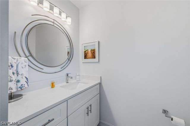 9566 Gulf Shore DR 201, Naples, FL 34108