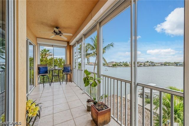 9566 Gulf Shore DR 201, Naples, FL 34108