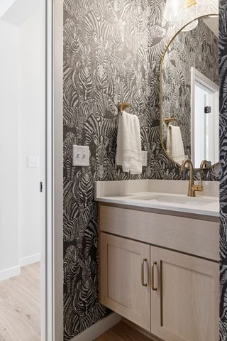 3496 Knightsbridge Trail N, Lake Elmo, MN 55042