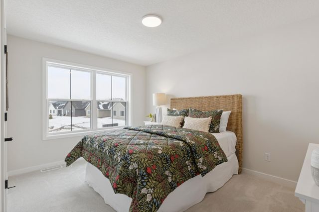 3496 Knightsbridge Trail N, Lake Elmo, MN 55042