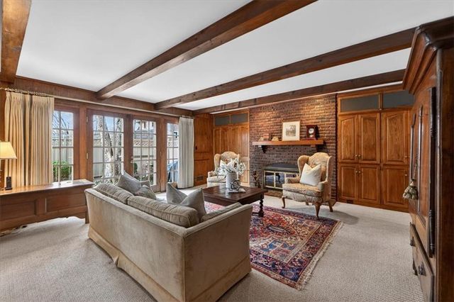 20 Wycklow Street, Overland Park, KS 66207