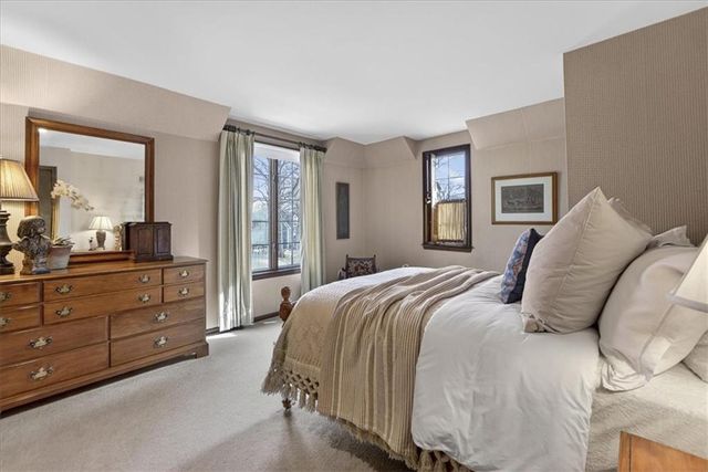 20 Wycklow Street, Overland Park, KS 66207