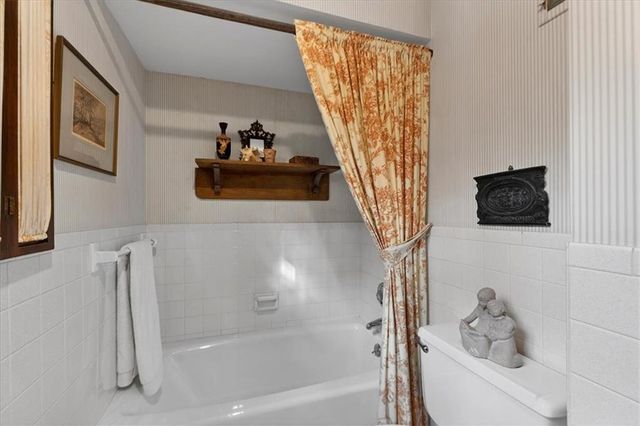 20 Wycklow Street, Overland Park, KS 66207