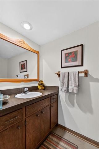 20 Wycklow Street, Overland Park, KS 66207