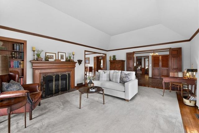 20 Wycklow Street, Overland Park, KS 66207