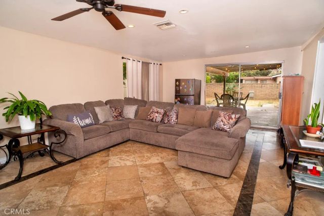 11838 Terra Bella, Sylmar, CA 91342