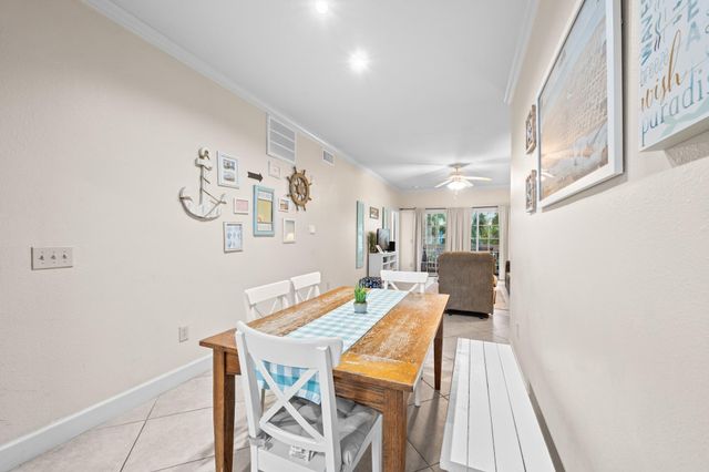 7000 Seawall Boulevard 811, Galveston, TX 77551