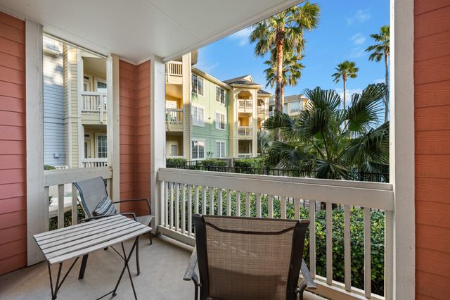 7000 Seawall Boulevard 811, Galveston, TX 77551