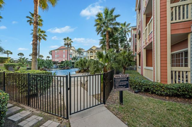 7000 Seawall Boulevard 811, Galveston, TX 77551