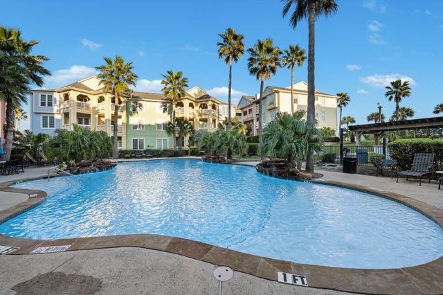 7000 Seawall Boulevard 811, Galveston, TX 77551