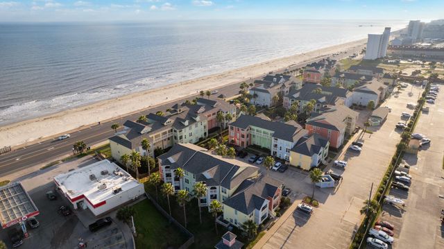 7000 Seawall Boulevard 811, Galveston, TX 77551