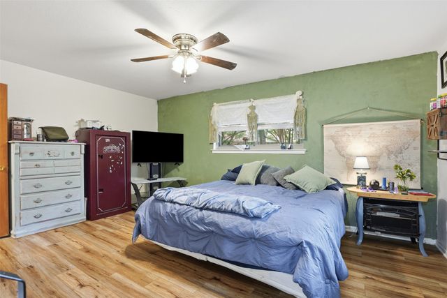 1233 Greenbriar Lane, Cleburne, TX 76033