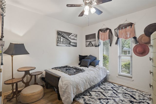 1233 Greenbriar Lane, Cleburne, TX 76033