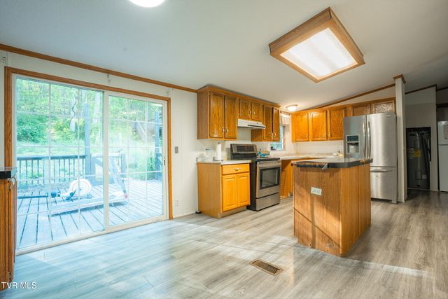 100 Edwards Ridge Road, Erwin, TN 37650