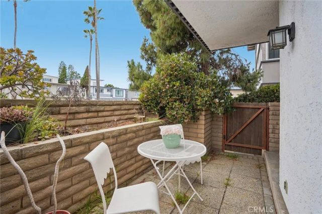 1447 Manhattan Beach Boulevard A, Manhattan Beach, CA 90266