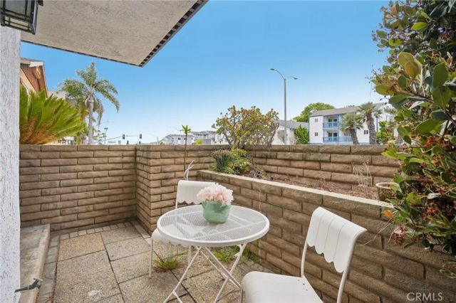1447 Manhattan Beach Boulevard A, Manhattan Beach, CA 90266
