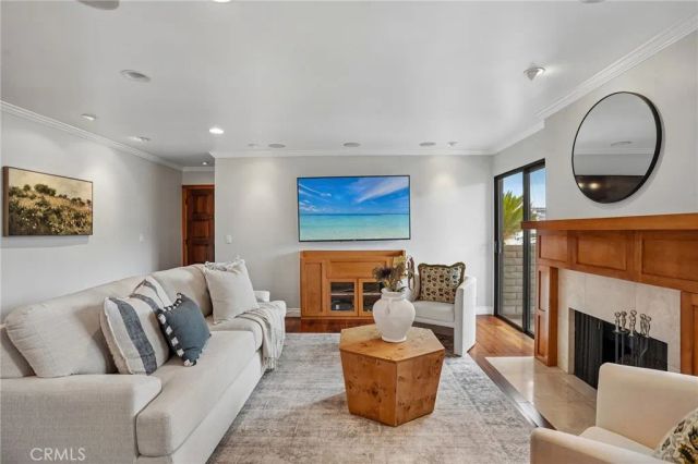 1447 Manhattan Beach Boulevard A, Manhattan Beach, CA 90266