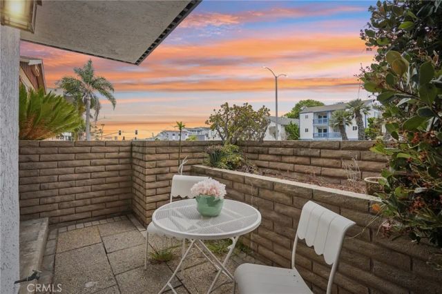 1447 Manhattan Beach Boulevard A, Manhattan Beach, CA 90266
