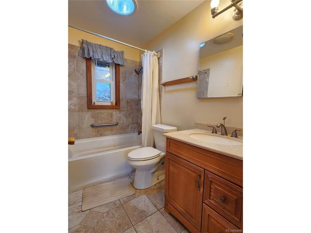 305 Divide View Dr, Idaho Springs, CO 80452