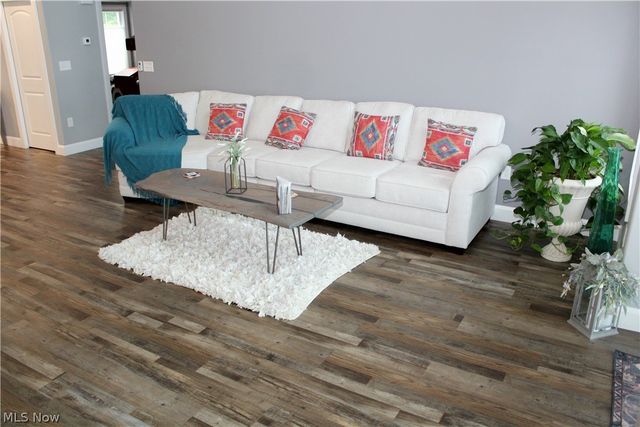 1939 Craig Drive, Lake Milton, OH 44429