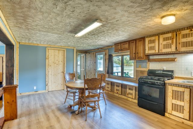 23793 Gates Road, Howard City, MI 49329