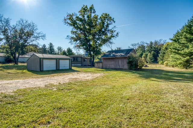 23793 Gates Road, Howard City, MI 49329