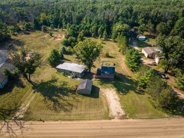 23793 Gates Road, Howard City, MI 49329