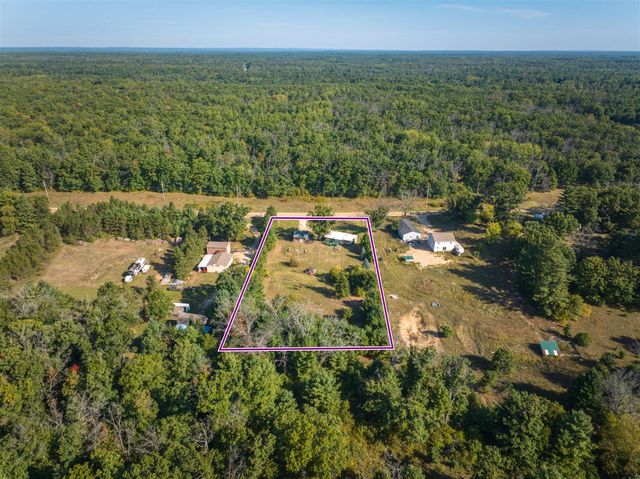 23793 Gates Road, Howard City, MI 49329