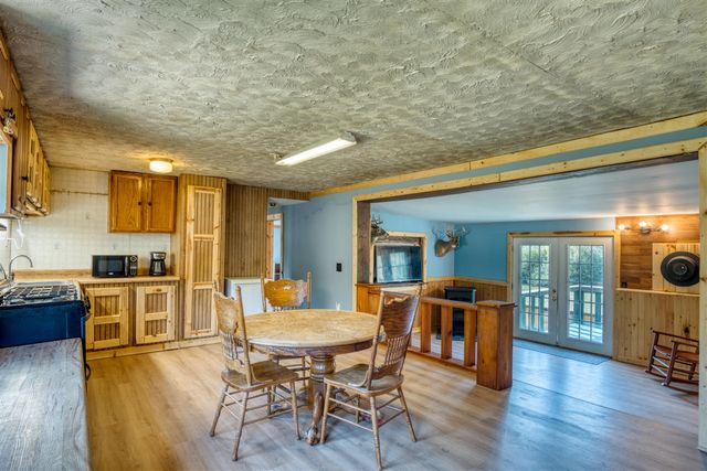 23793 Gates Road, Howard City, MI 49329