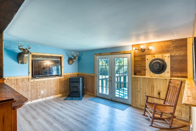 23793 Gates Road, Howard City, MI 49329