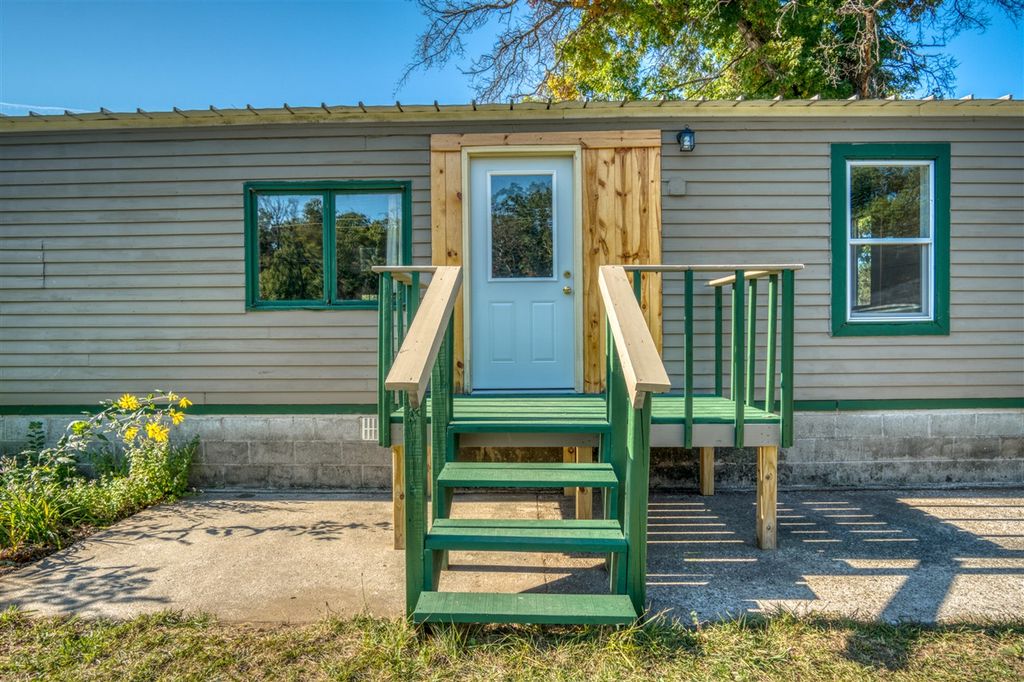 23793 Gates Road, Howard City, MI 49329