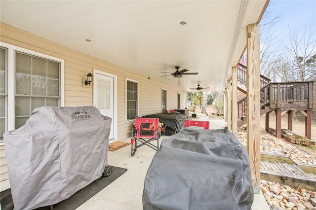 207 Dodgins Lane, Seneca, SC 29672